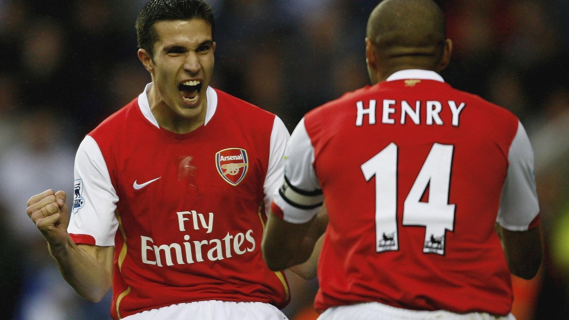 昔日天价邀约浮出水面，法尔克证实沙特新月曾为凯恩开出三年1亿欧元年薪合约