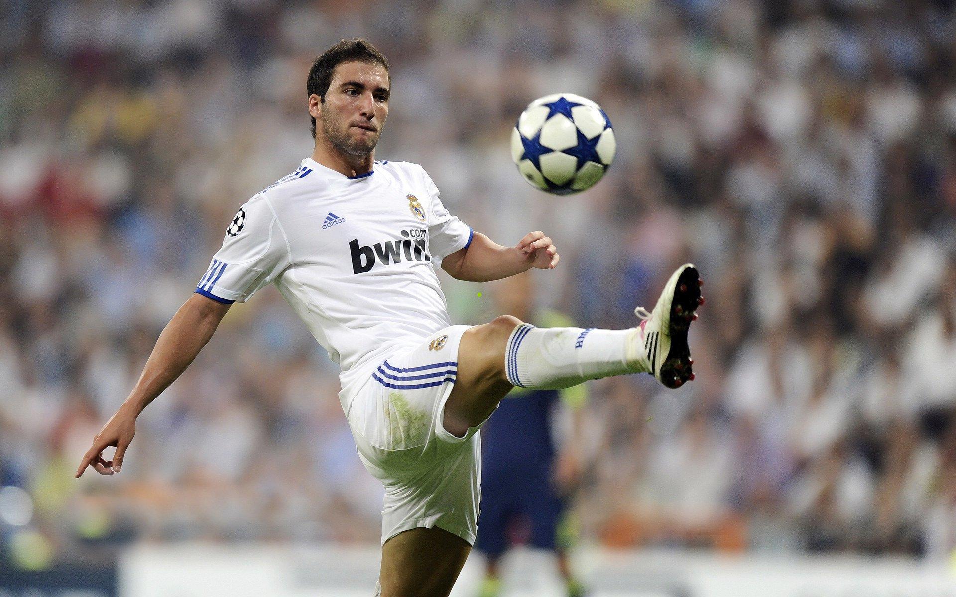 传奇再启！1月11日11点11分，54岁三浦知良官宣足球生涯新征程